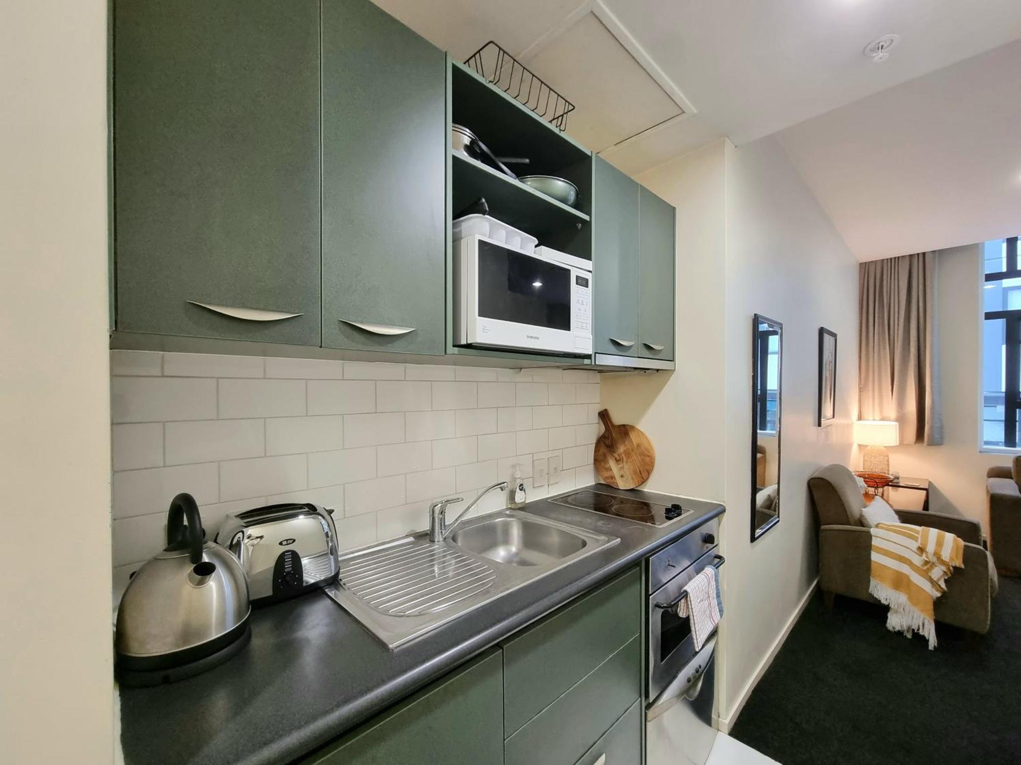 Urban Deco Apartment On Queen Street Auckland Værelse billede